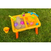 Sand- und Wasserspieltisch mit Sandspielzeug und Wasserspielzeug – Bild 5