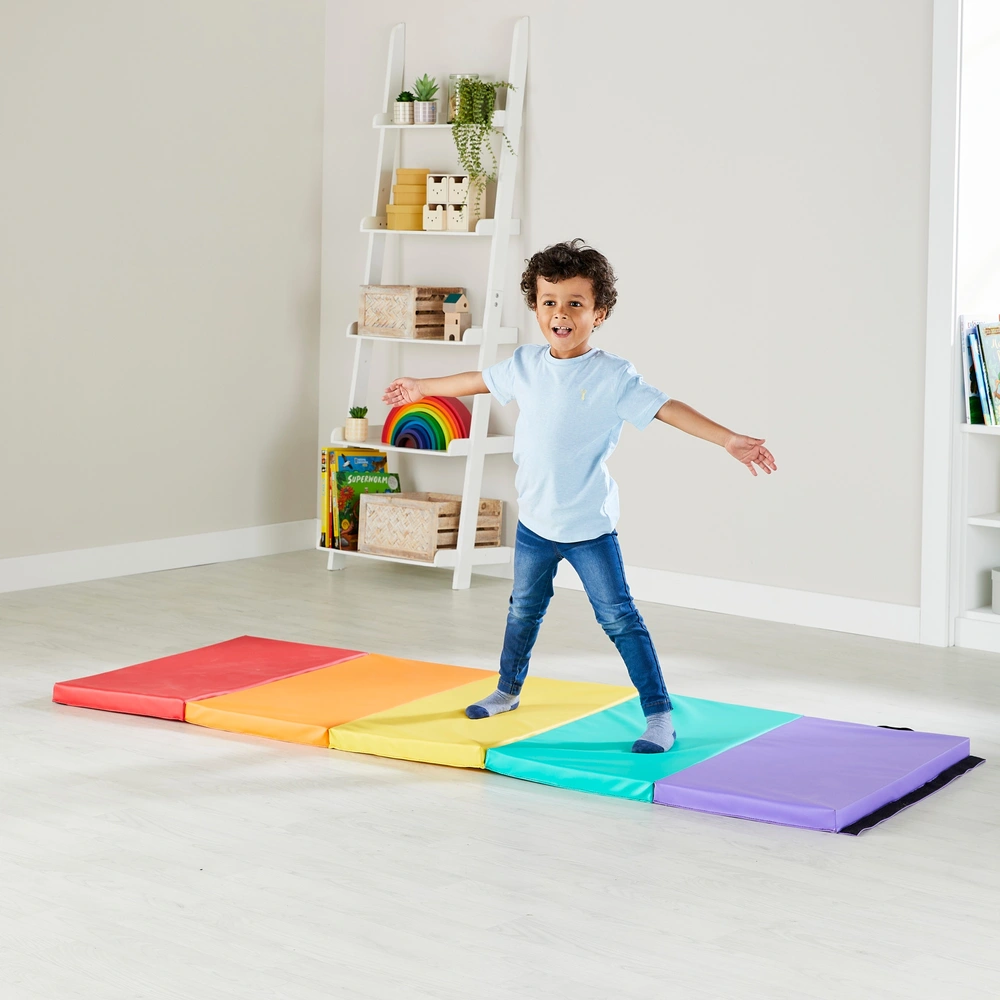 Play Factory Soft Play – klappbare Schaumstoff-Turnmatte für Bewegungsspiele – Bild 9